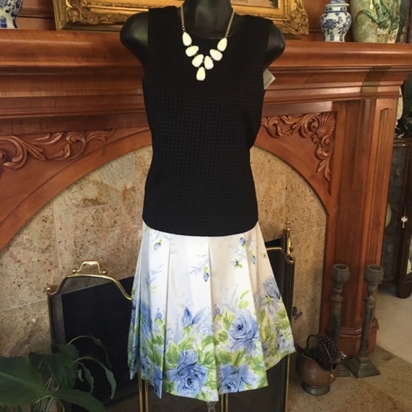 Nine West Blue Rose Garden Floral Silk Skirt - Picture 2 of 4
